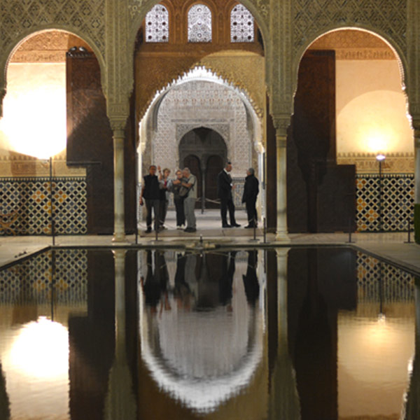 Exclusive night tour in the Alhambra: Nasrid Palaces