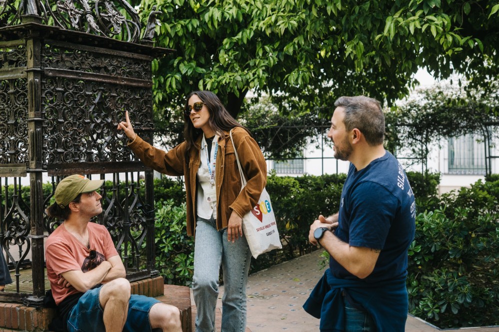 Group of tourist in Seville's Jewish quarter