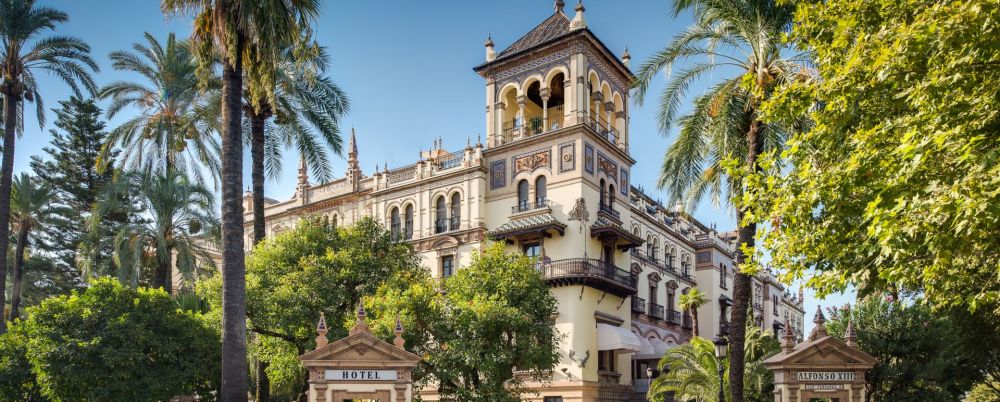 Hotel Alfonso XIII in Seville, used as a filming location in The Crown